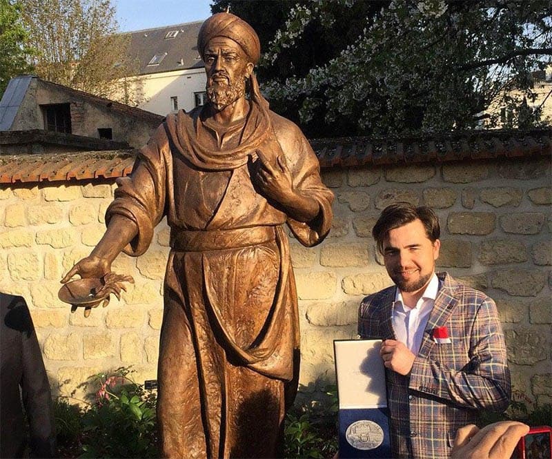 Францияда Абу Али ибн Сино ҳайкали очилди