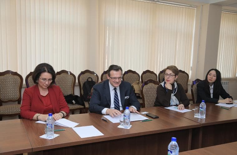 World Bank official: Uzbekistan should invest in human capital to achieve better results