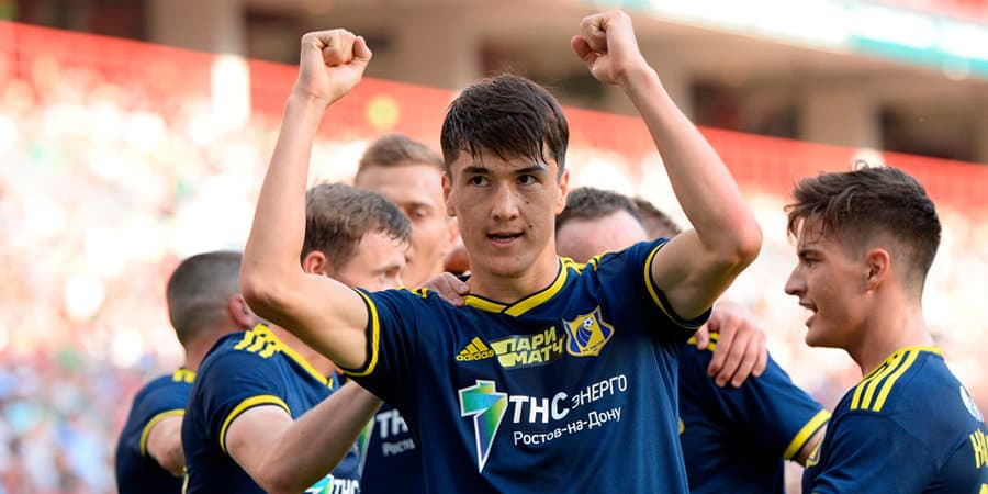Shomurodov – Rossiyada oyning eng yaxshi futbolchisi bo‘ldi