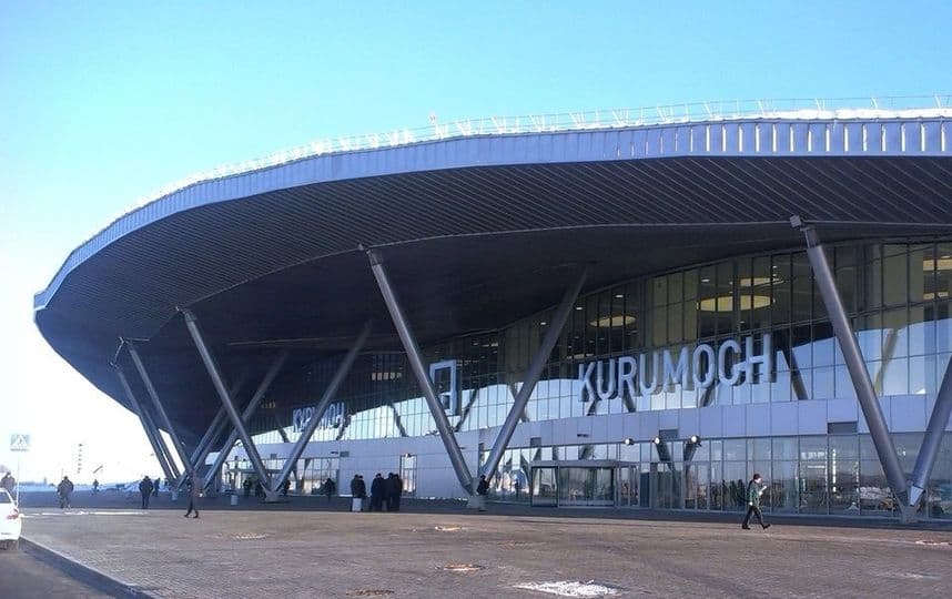 Самолет, следовавший из Петербурга в Узбекистан, экстренно сел в Самаре