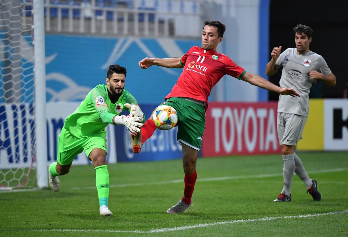 «Lokomotiv» kambek qilgan va OChL «eshiklarini qattiq yopib ketgan» o‘yindan fotogalereya