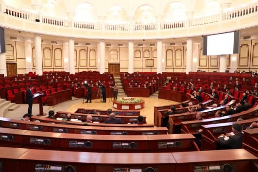 Yo‘l-transport hodisalarining muayyan qismi yo‘llar nosozligi tufayli sodir bo‘lyapti - Qonunchilik palatasi