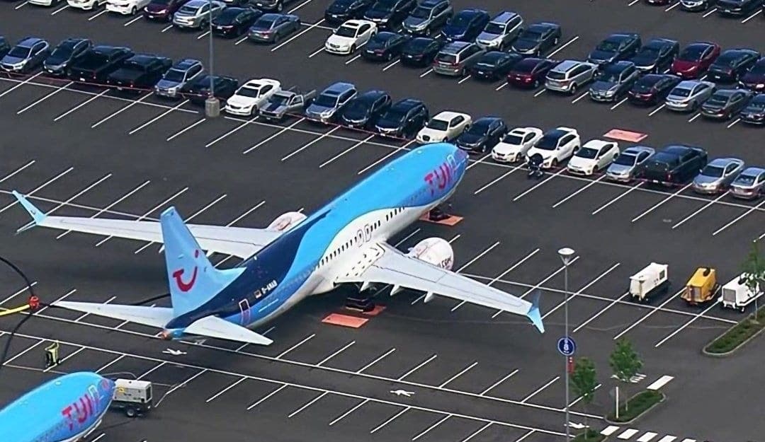 Boeing mijozlarga yetkazilmagan samolyotlarni avtoturargohlarda joylashtirmoqda