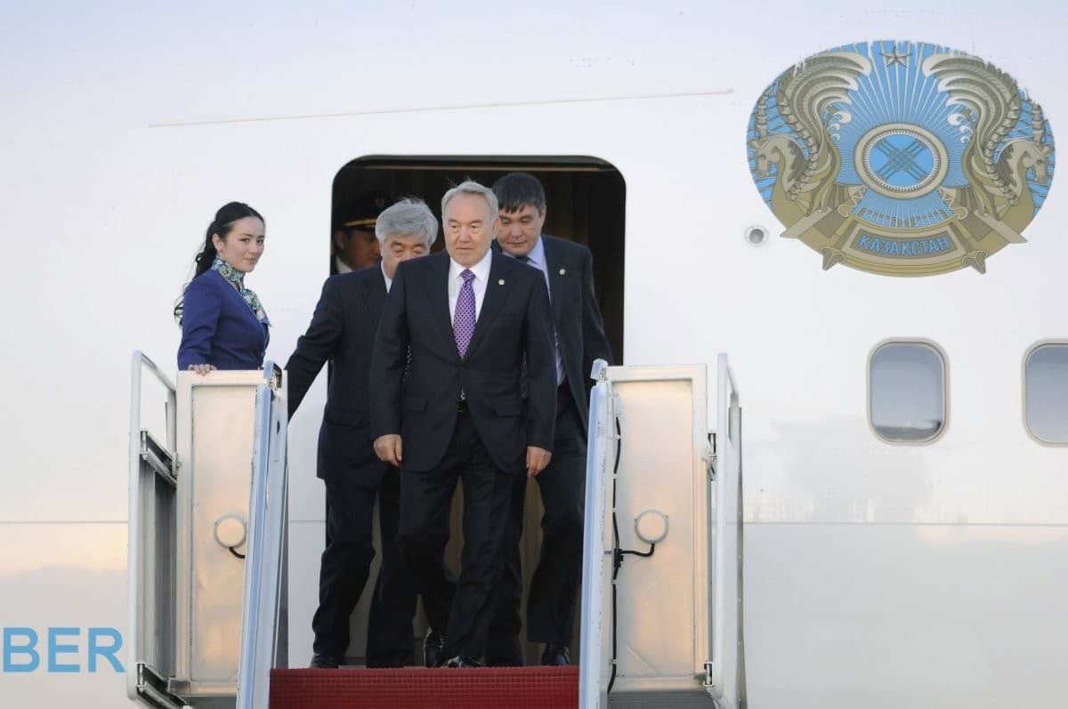 Prezident samolyoti hamon Nazarboyevda: Qozog‘istonning haqiqiy rahbari kim?