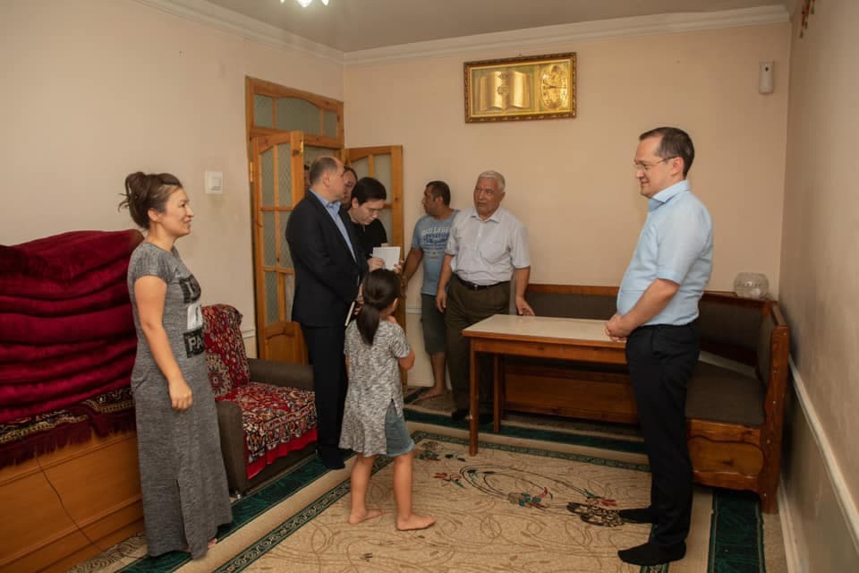 Komil Allamjonov matbaachilar prezident siyosati tufayli uyli bo‘lganini ma'lum qildi