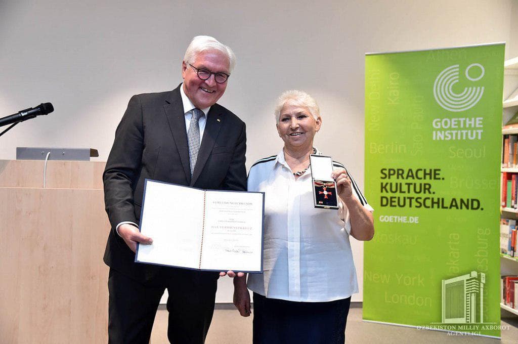 German President awards two Uzbeks with the Order of Merit
