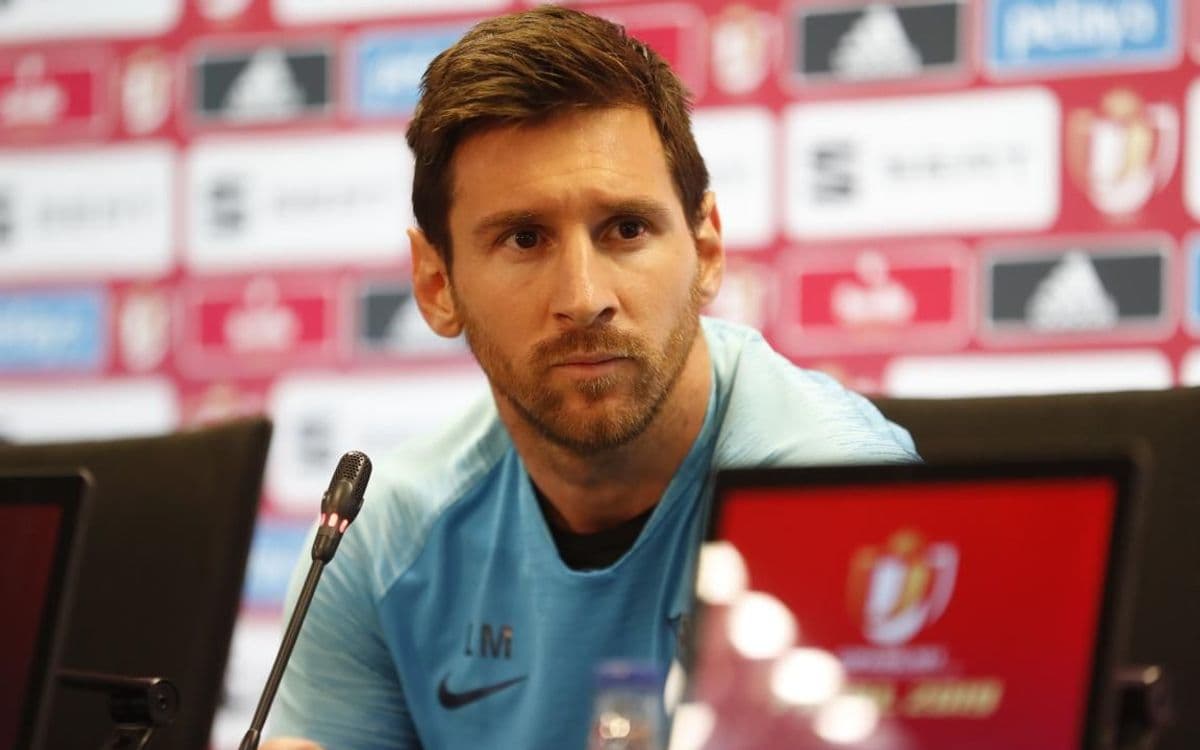 «YeChLda g‘olib chiqamiz, deb va'da bermagandim». Messi to‘rt yilda ilk marta matbuot anjumanida qatnashdi