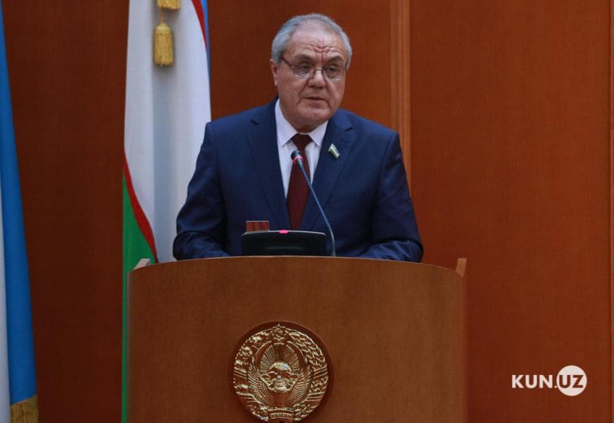 Kadastr hujjatlarini rasmiylashtirishdagi muammolarga mutasaddilarning beparvoligi sabab bo‘lmoqda - senator Jumageldiyev
