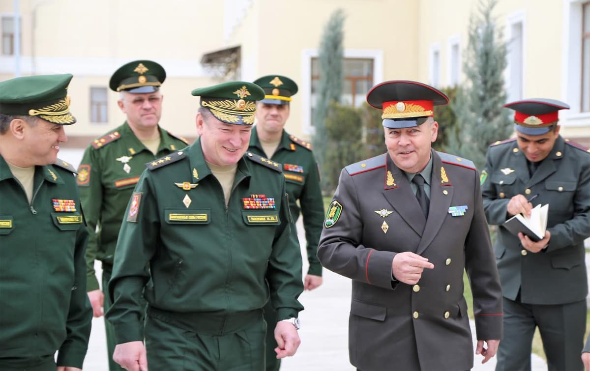 Rossiya Markaziy harbiy okrugi qo‘shinlari qo‘mondoni O‘zbekistonga keldi