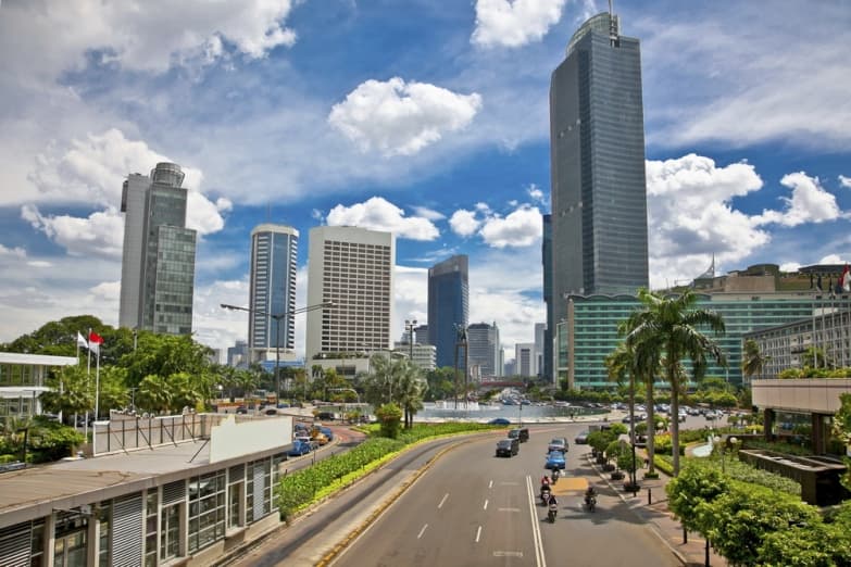 Indoneziya 2021 yilda mamlakat poytaxtini Jakartadan boshqa joyga ko‘chirishni boshlaydi