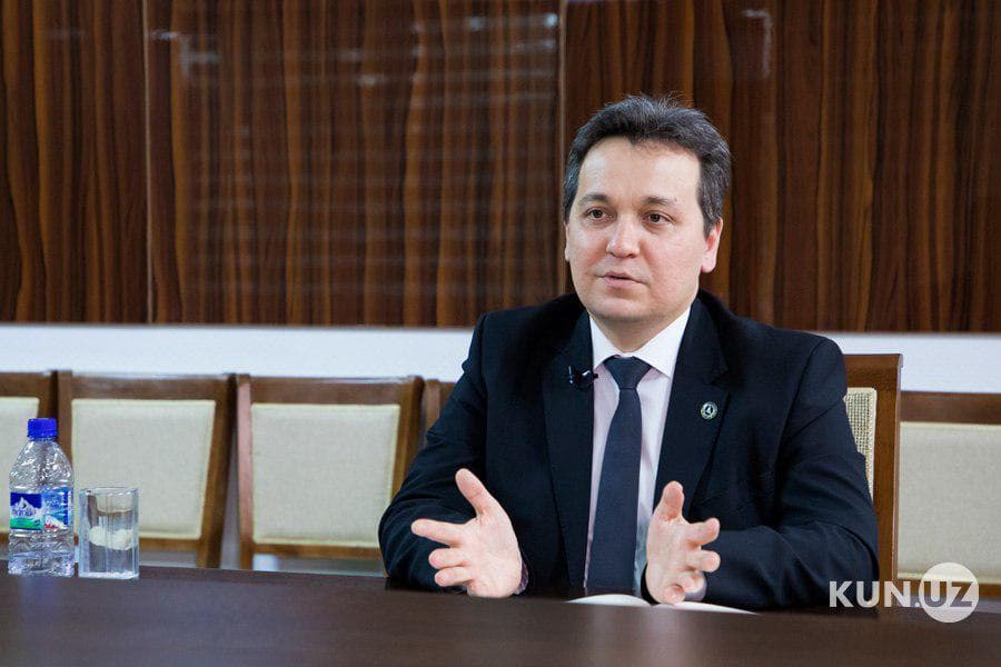 Шерматов заявил, что Алишер Усманов отремонтирует школу в Ташкенте