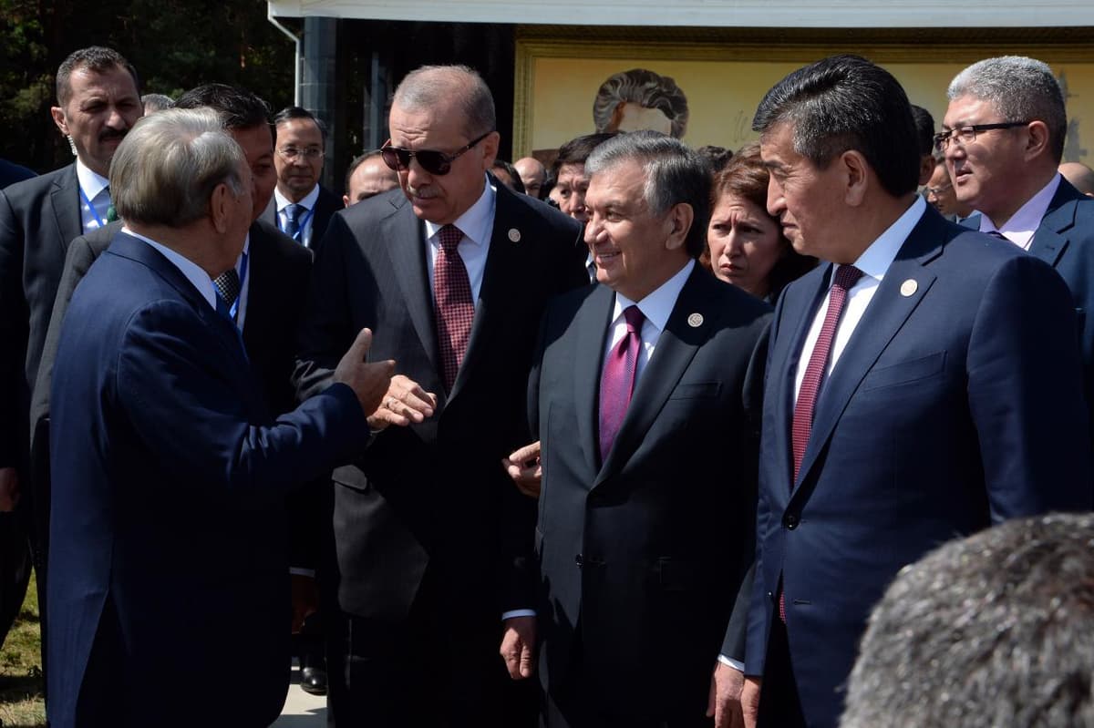 Nazarboyev, Berdimuhamedov, Jeenbekov va Erdo‘g‘an O‘zbekiston prezidentini tabrikladi
