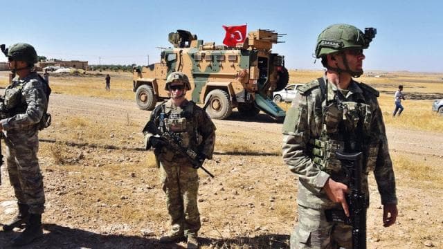 ОАВ: Туркия армияси Сурия шимоли-шарқида ўт очишни бошлади