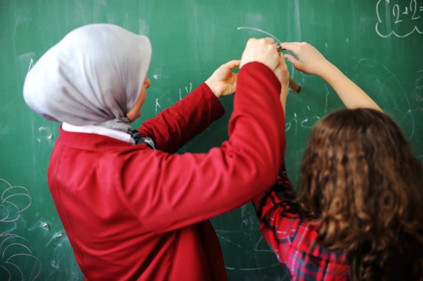 Kanada provinsiyasida o‘qituvchilarga diniy atributlar taqiqlanishi mumkin