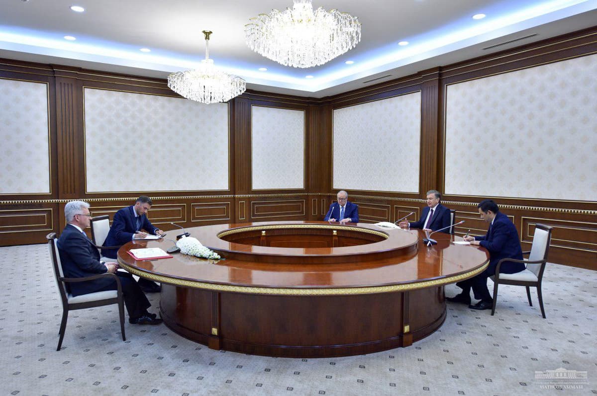 Shavkat Mirziyoyev Buyuk Britaniya tashqi ishlar vazirining o‘rinbosarini qabul qildi