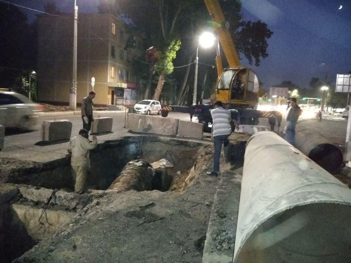 Toshkent issiq suv magistral tarmoqlari ta'mirlanishidan yo‘llarga yetkazilayotgan salbiy oqibatlar qachon barham topadi?