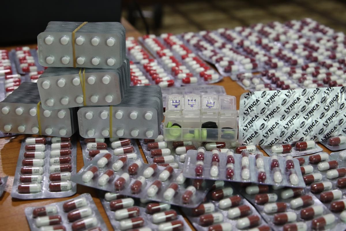 1233 dona psixotrop tabletkalarni noqonuniy saqlayotgan shaxs fosh bo‘ldi