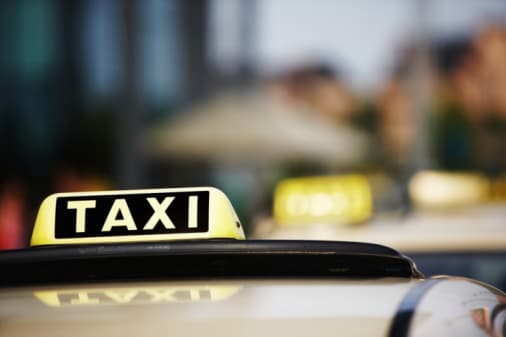 Yakka tartibdagi tadbirkorlarga taksi xizmatlarini ko‘rsatishga ruxsat beriladi