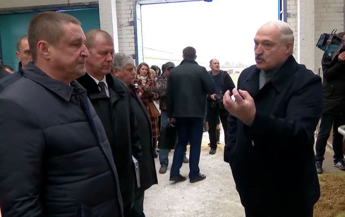 Lukashenko fermaga tashrifidan keyin bosh vazir o‘rinbosari, vazir va gubernatorni ishdan haydadi