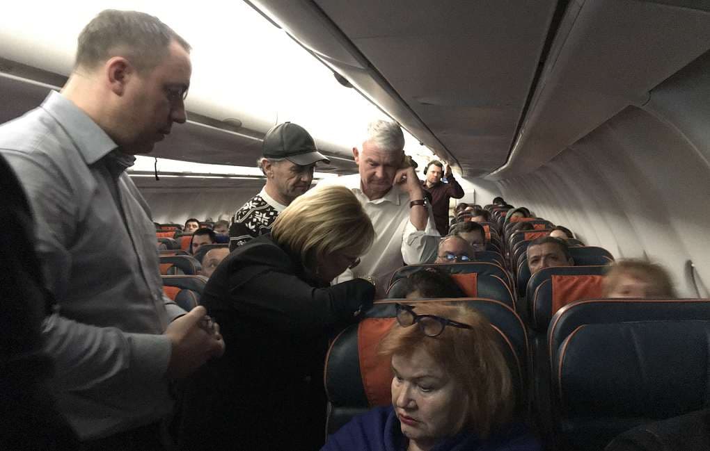 Rossiya sog‘liqni saqlash vaziri Moskva - Toshkent reysidagi yo‘lovchiga birinchi yordam ko‘rsatdi