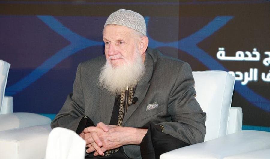 Yusuf Estes: «O‘zbekiston ustidan uchib o‘tayotganimni bilgach, parashyut taqib samolyotdan sakrash fikri xayolimga keldi»
