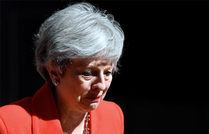 London ko‘z yoshlarga ishonmadi. Britaniya bosh vaziri nega iste'foga chiqdi?