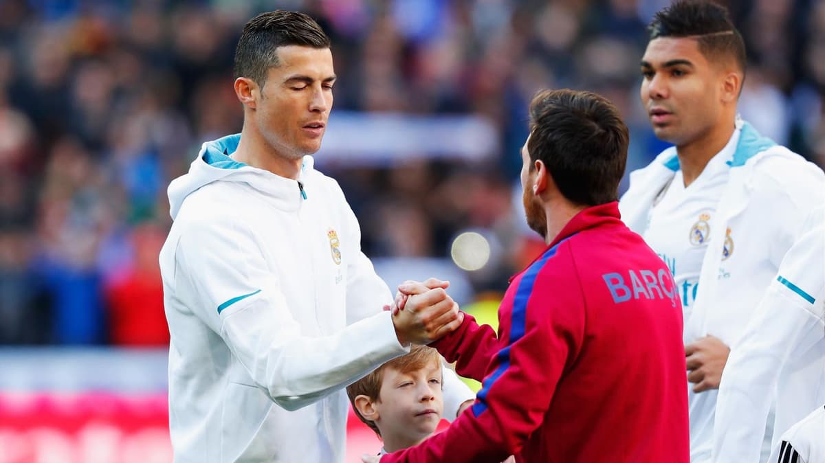 Ronaldu Messi bilan raqobati haqida gapirib, u bilan tushlik qilishga tayyorligini aytdi