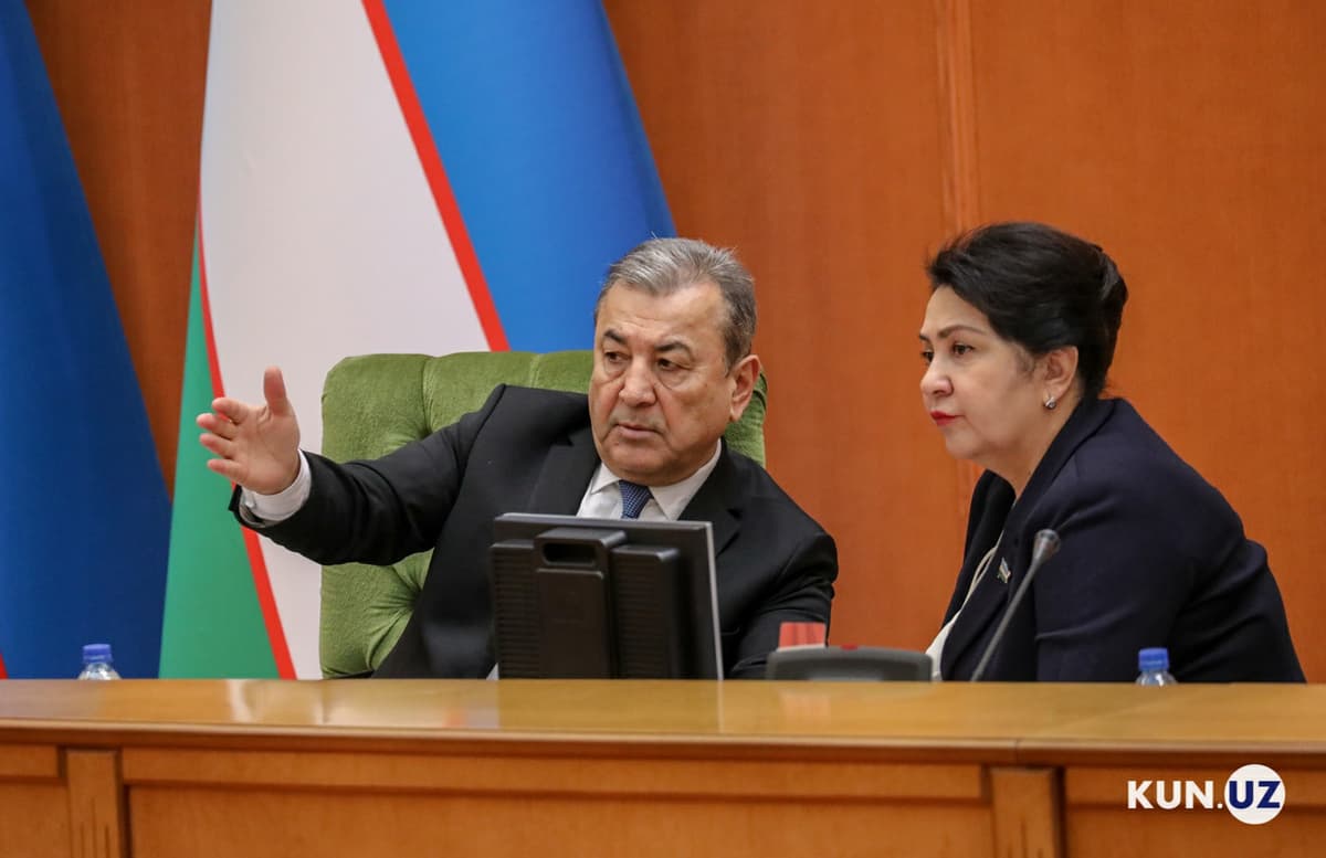 Vakolati tugayotgan Senat chaqirig‘ining so‘nggi yalpi majlisi qanday o‘tdi? (fotogalereya)