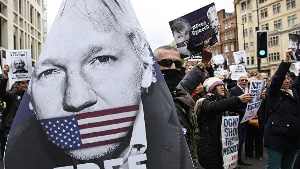 WikiLeaks раҳбари Ассанжнинг АҚШга топширилишидан хавотир билдирди