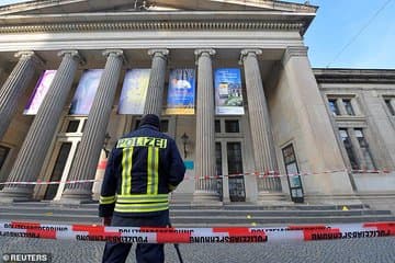 Yevropadagi eng yirik o‘g‘rilik: Drezdendagi muzeydan 1 mlrd yevrolik zeb-ziynatlar olib chiqib ketildi