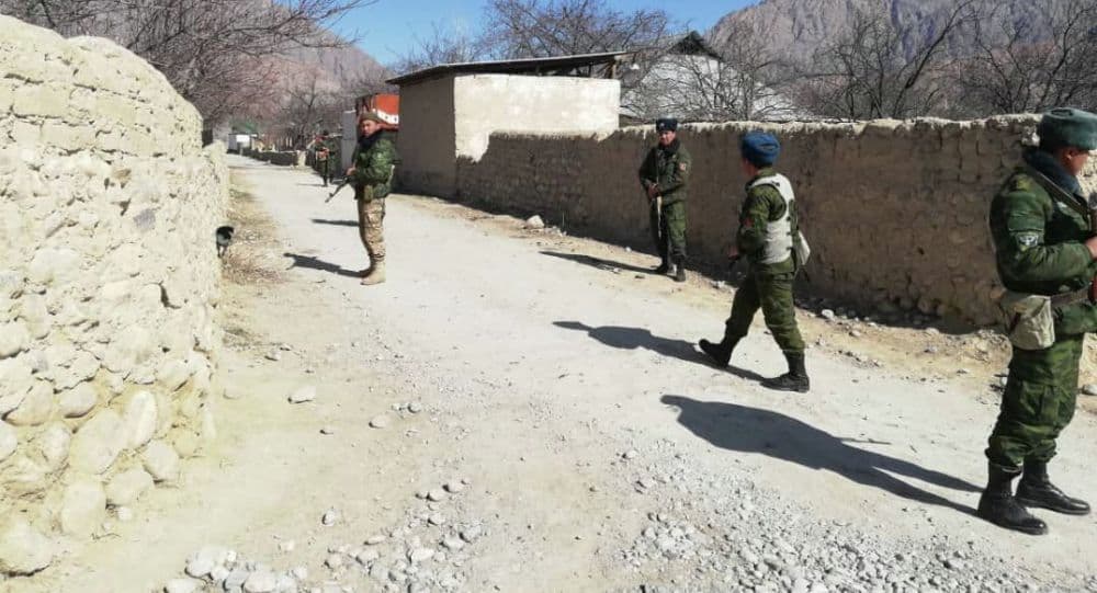 Qirg‘iziston nizo sababli Tojikiston bilan chegarada yashovchilarni evakuatsiya qildi