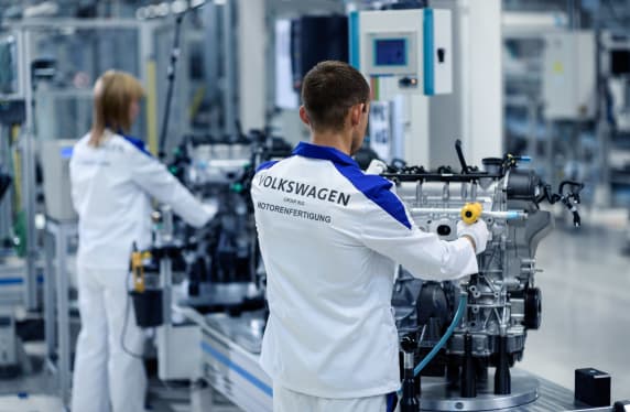 Volkswagen elektrokarlarini rivojlantirish uchun 7 ming ishchidan voz kechishga qaror qildi