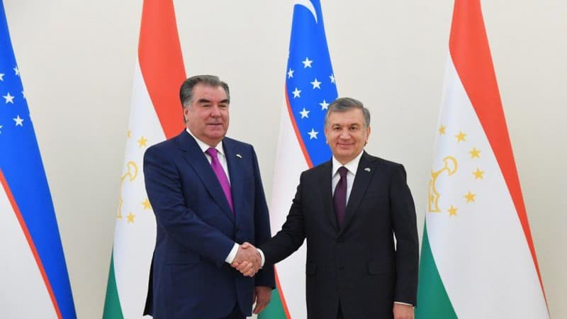 Запланированный визит Рахмона в Ташкент перенесен на более поздний срок