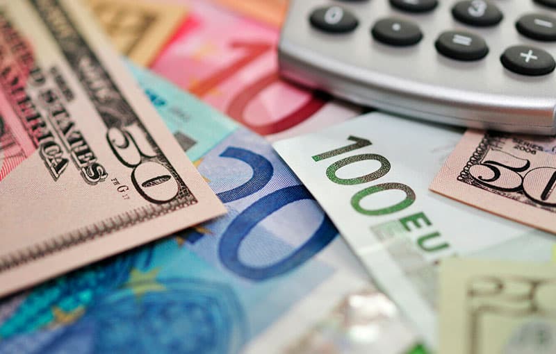Tijorat banklariga ayrim harakatlarni amalga oshirish taqiqlanadi. Ular xorijiy valutaga aloqador
