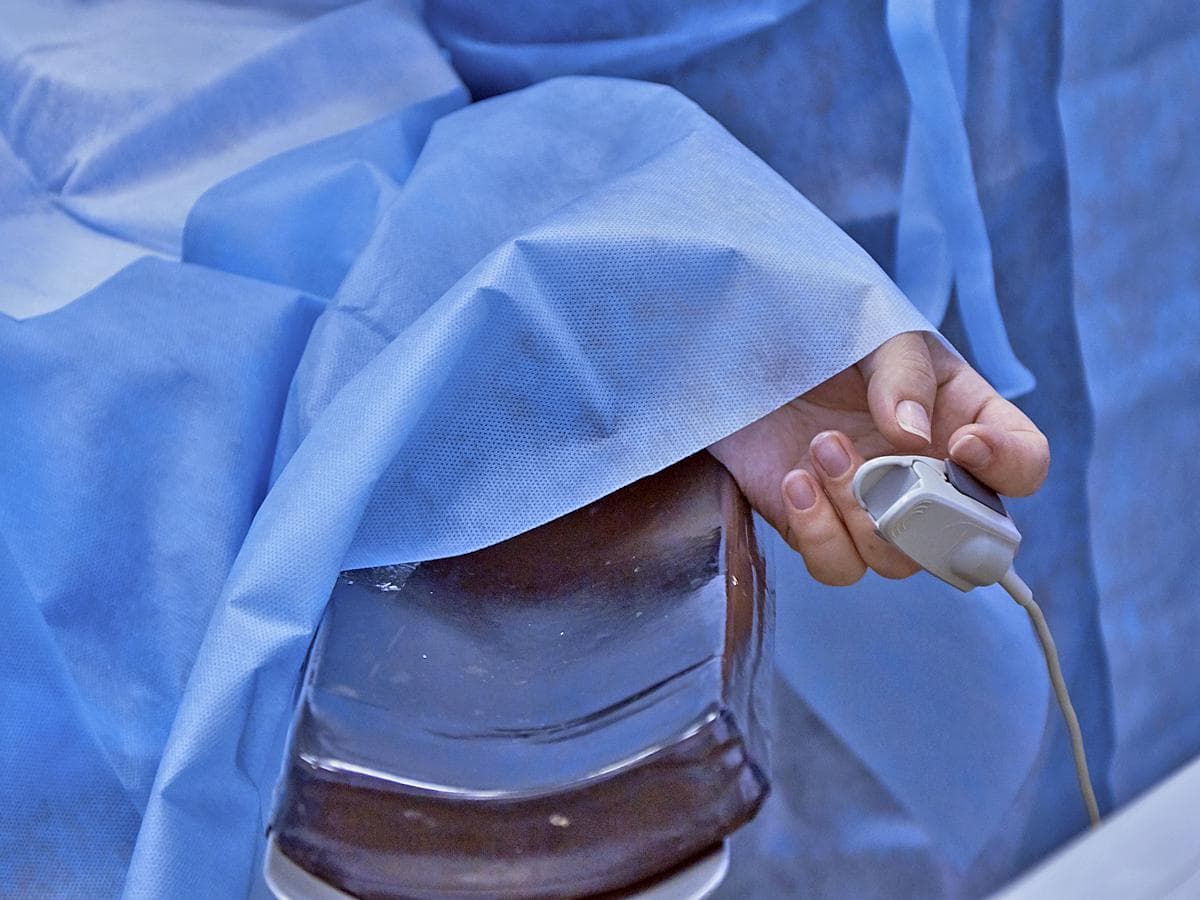 Toshkentdagi plastik jarrohlik klinikasida ketma-ket ikki bemor vafot etdi. Prokuratura tekshiruv boshladi