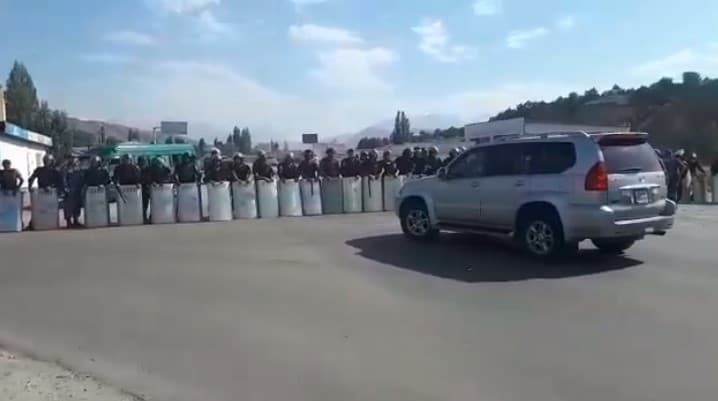 Almazbek Atamboyevni qo‘lga olish bo‘yicha ikkinchi amaliyot boshlandi