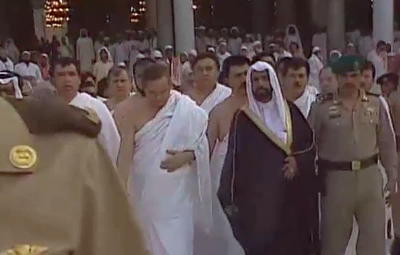 Karimov Fondi Islom Karimovning Umra safari aks etgan videoni e'lon qildi