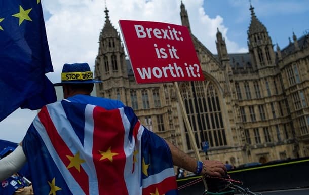 Британия иқтисодиёти Brexit сабабли 74 млрд доллар йўқотди