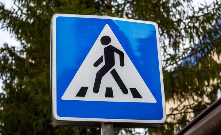 Piyodani urib, voqea joyidan qochib ketgan haydovchi qidirilmoqda
