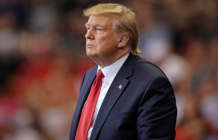 Трамп қурол сотиш тўғрисидаги қонунни кескинлаштиришга чақирди
