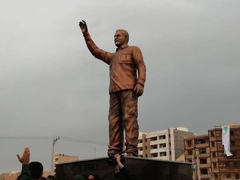 Livanda general Sulaymoniyning haykali o‘rnatildi