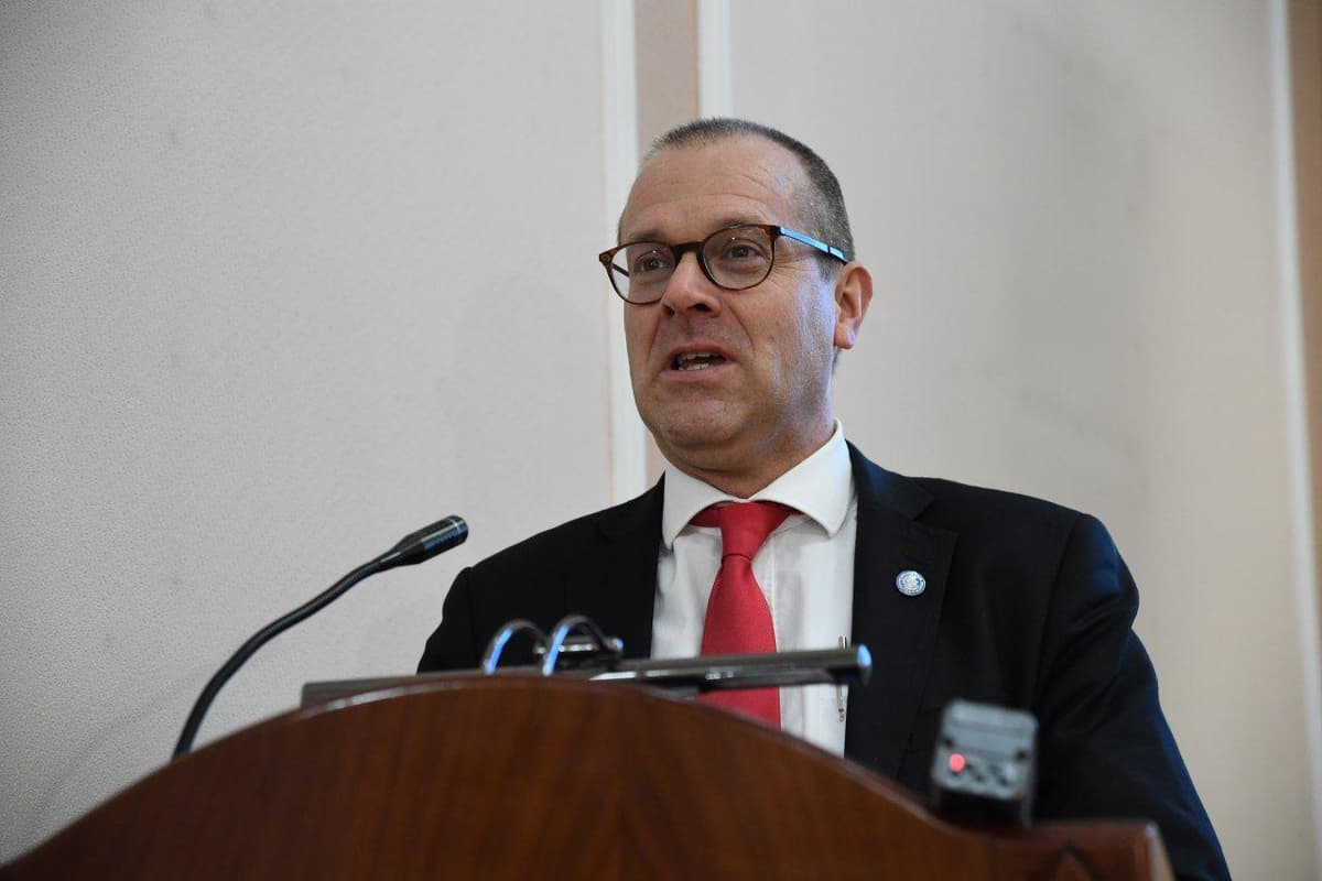 Toshkentga kelgan JSST byurosi direktori nosvoy savdosini to‘xtatishga chaqirdi