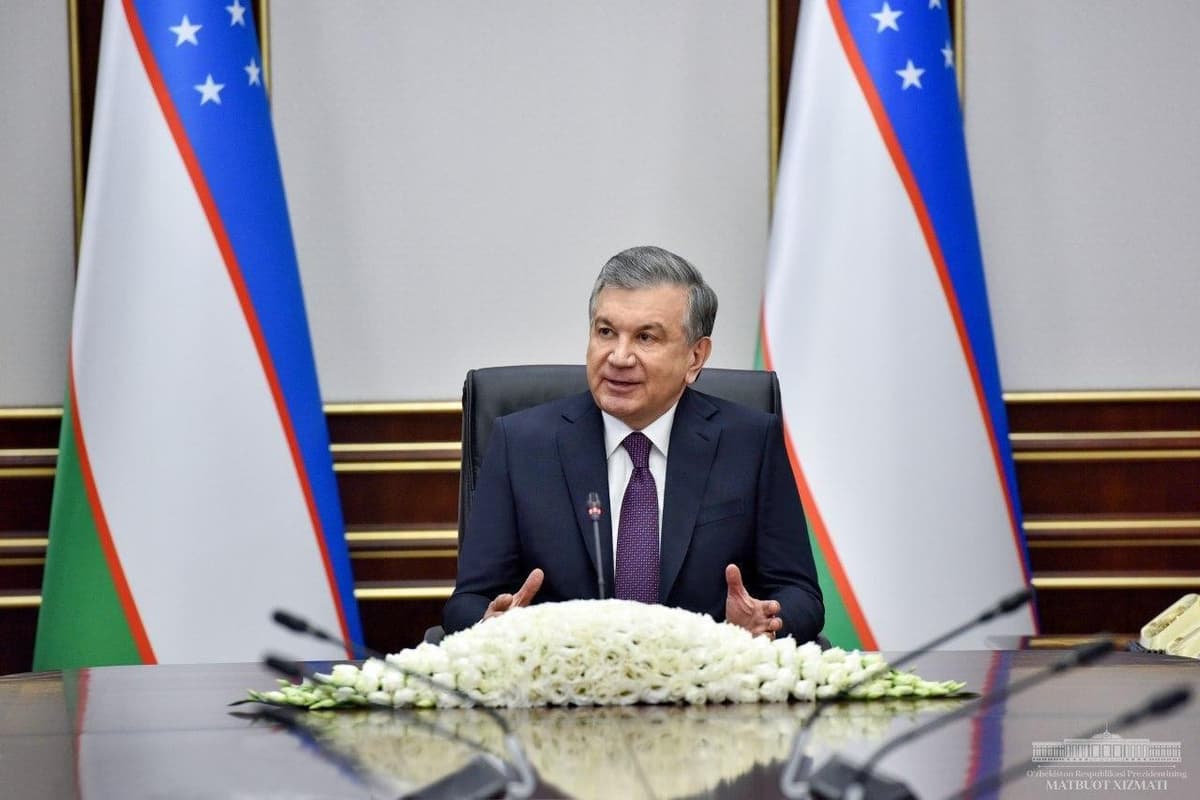 Prezident samolyot chiptalari narxi qimmatligini tanqid qildi