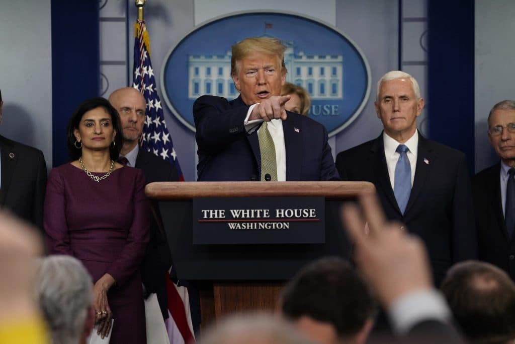 Xitoy amerikalik harbiylarni Uhanga koronavirusni olib kirishda aybladi. Tramp buni «yolg‘on» demoqda