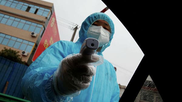 Koronavirus: olimlar qo‘l berib ko‘rishmaslikni tavsiya qilmoqda