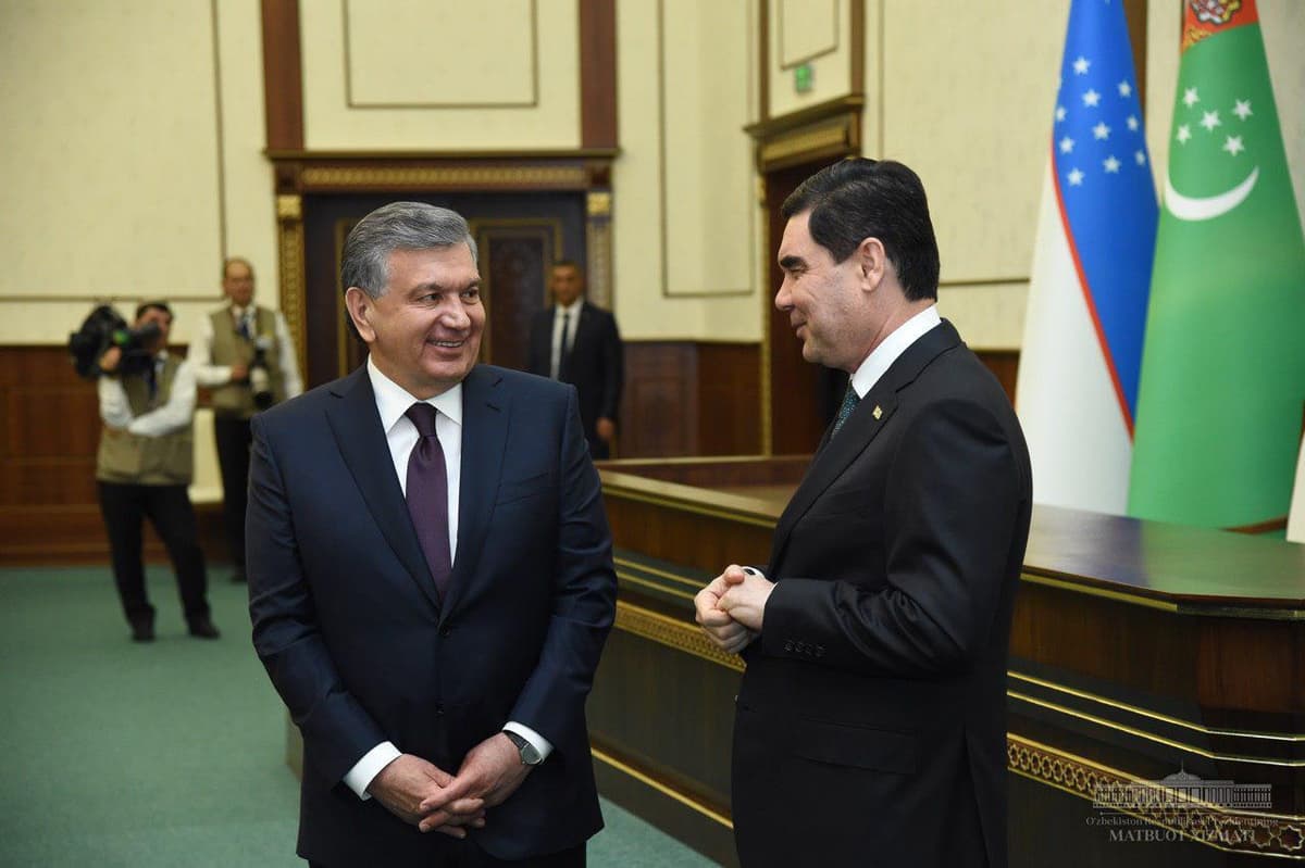 Shavkat Mirziyoyev Gurbanguli Berdimuhamedov bilan koronavirusga qarshi kurashda hamkorlik masalasini muhokama qildi