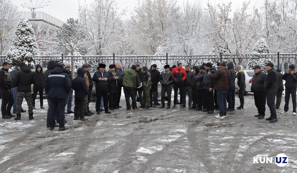 Rossiyaga qatnovchi o‘zbekistonlik haydovchilar yangi bojxona tartibidan shikoyat qilmoqda (video)