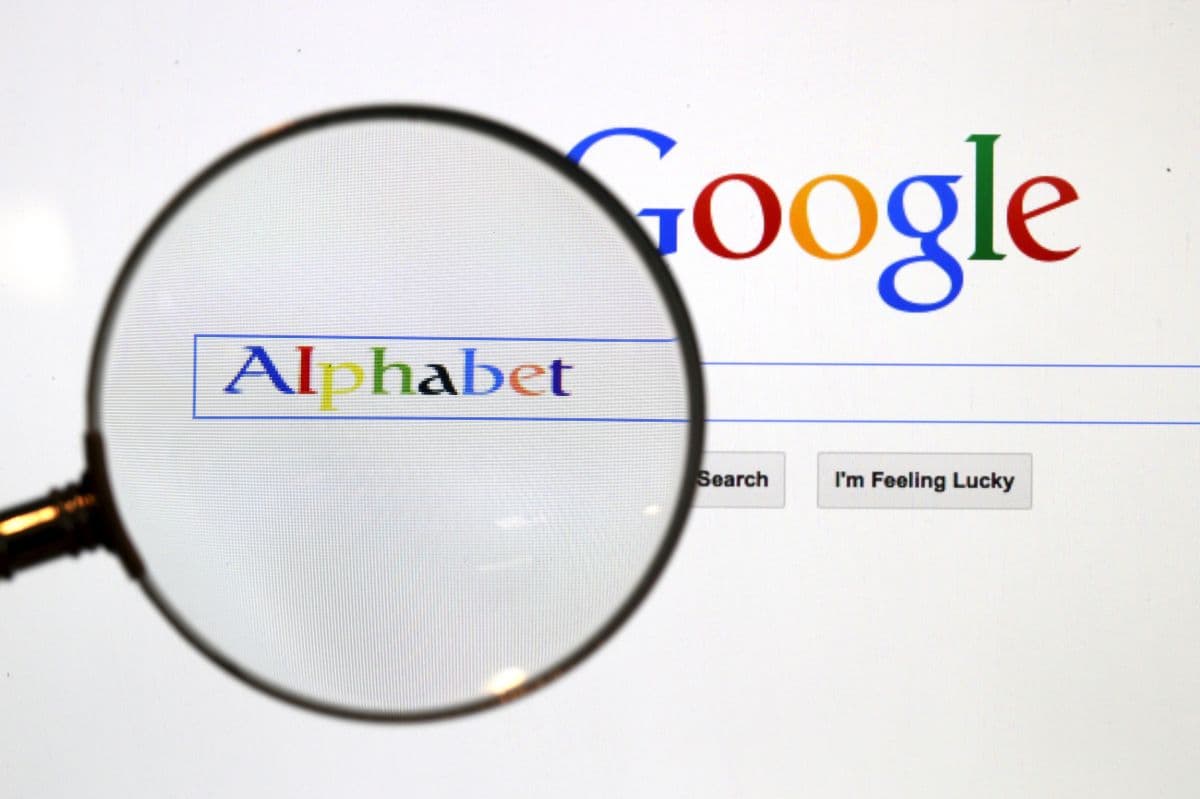 Alphabet капиталлашуви триллион долларга етди