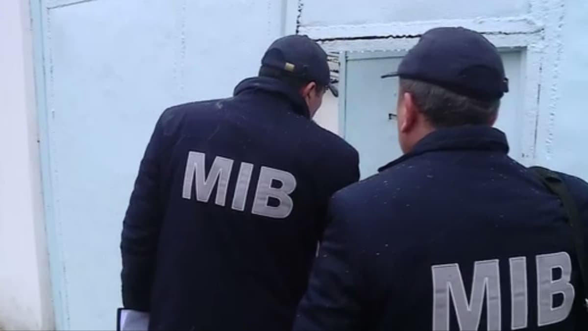 Samarqandda MIB xodimlariga o‘t qo‘yishga uringan ayol sud qilinadi