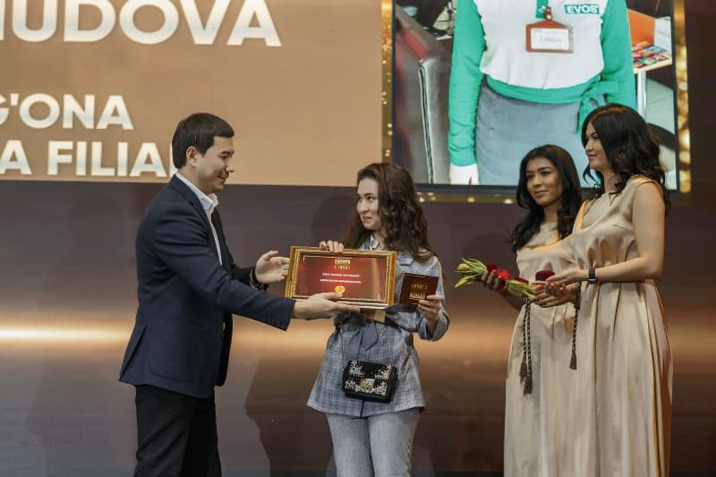 EVOS E’TIROFI-2019 mukofoti. EVOS’ning eng yaxshi xodimlari taqdirlandi